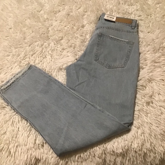High Waisted Cotton On Mom Jeans NWT - Picture 7 of 9
